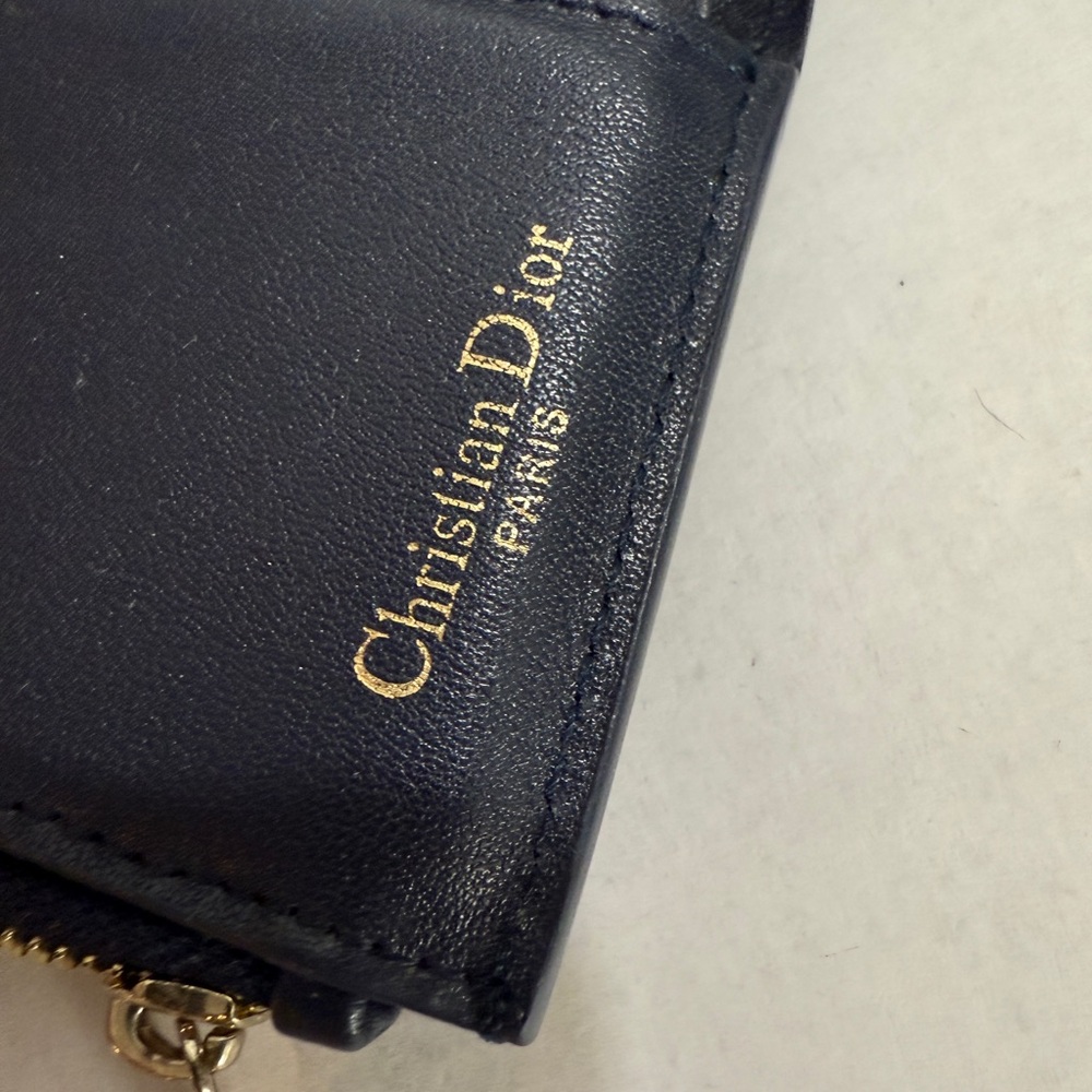 CHRISTIAN DIOR  Patent 30 Montaigne Navy Blue  Wallet - Picture 11 of 12